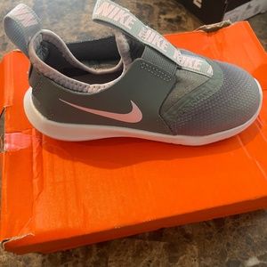 Nike girl shoes